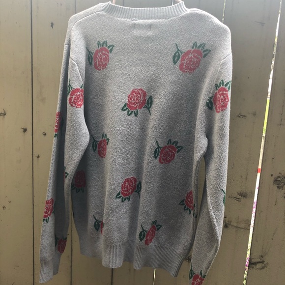 supreme rose sweater